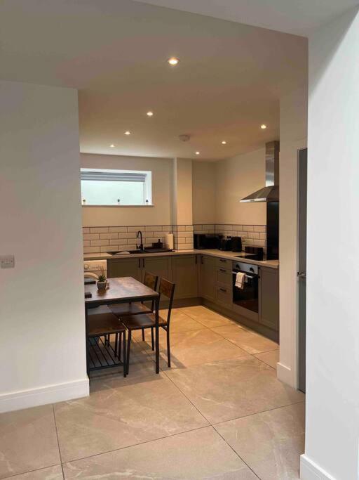 Entire Property In Downham Market, Serviced Accomodation Apartment Ngoại thất bức ảnh